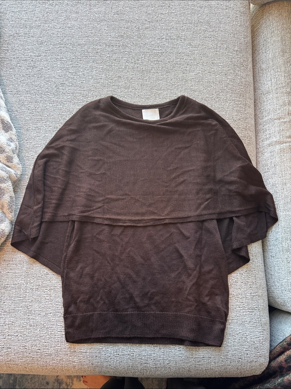 New without tags H&M brown fine knit cape top - Picture 4 of 6